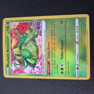 Pokemon Radiant Venusaur Card - Green and Yellow